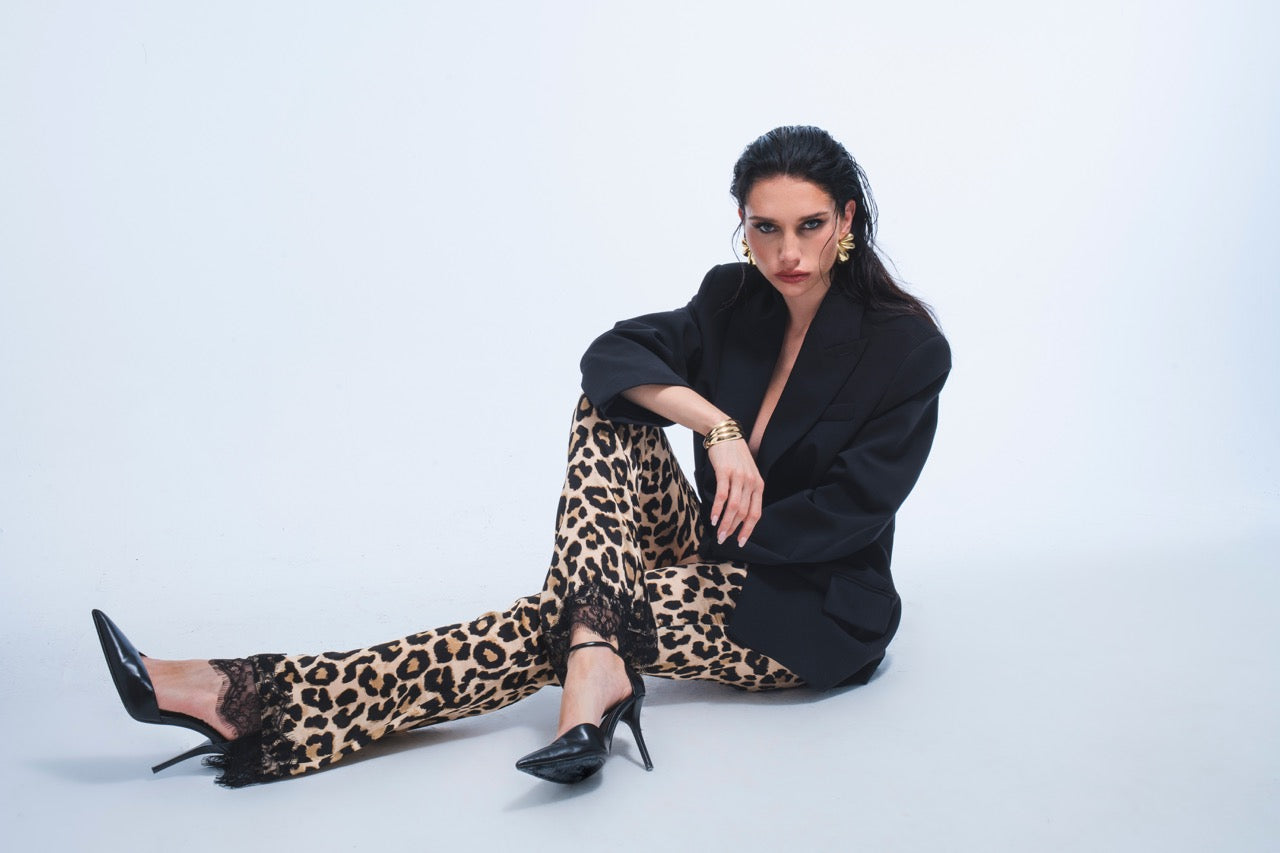 Leo Pants image 4